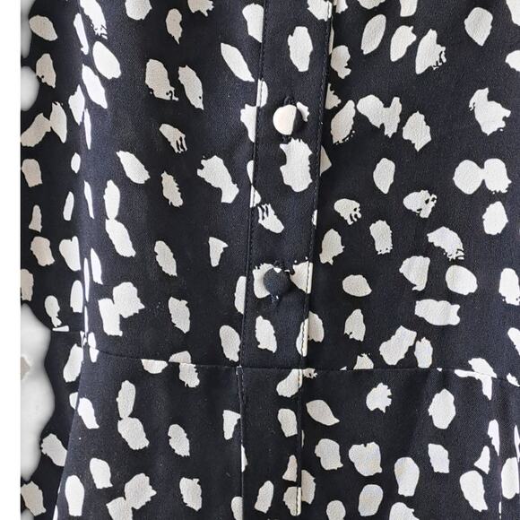 BaeVely Black And White Cinched Puff Sleeves Dress NWOT - Picture 4 of 7